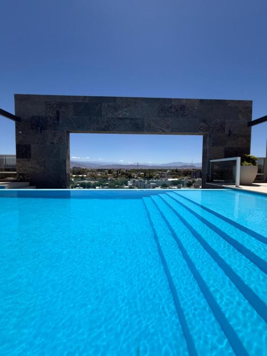 Moderno departamento, pileta, parrilla, gimnasio EXCELENTE UBICACIÓN