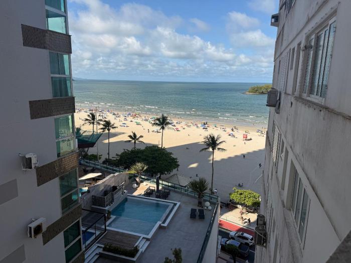 RV01- Av. Atlântica • 1 suíte • Vista mar • Sacada