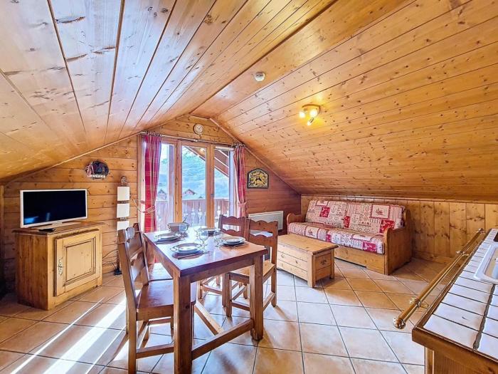 Résidence Hameau Des Airelles - Appartement mansardé. Proche des pistes. Balcon. Piscine MAE-2583