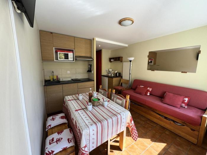 Résidence Grand Serre Che A - Studio rénové · Accès pistes par navette · Parking extérieur MAE-3123