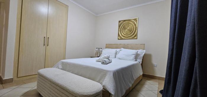 Foxhaven - Executive 3-Bed Big Garden Solar