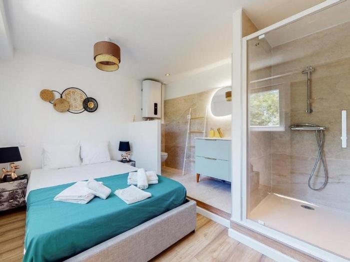 Appartement à La Ciotat proche port et plage - FR-1-770-76