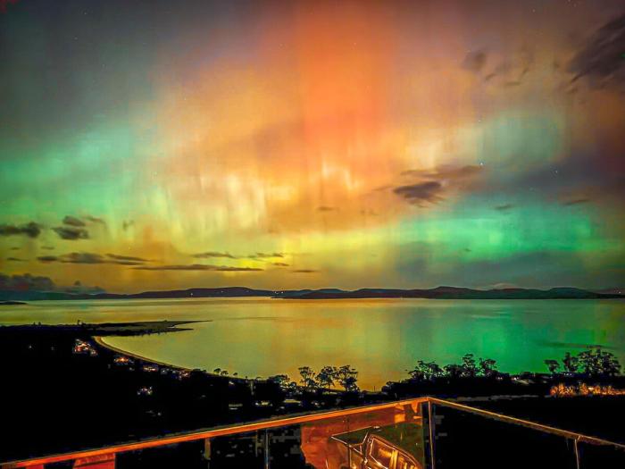 StayAU Breathtaking Panoramic Views Aurora Sauna