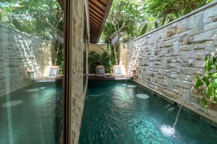 Emica Peaceful Royal 1 BR Pool Villa With Bathtub ZN434