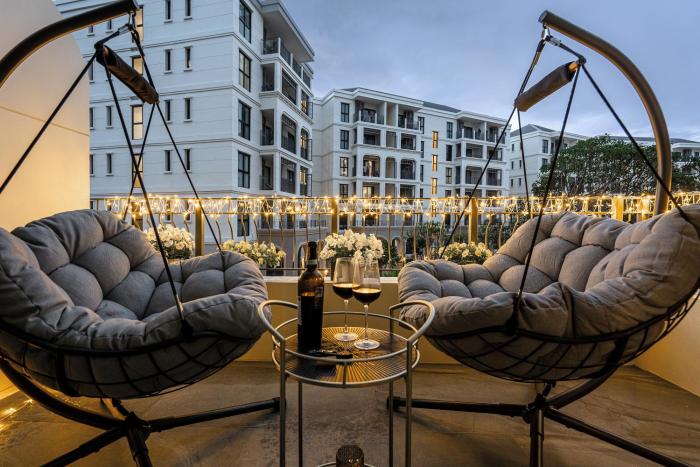 Studio with a terrace in The Title Legendary