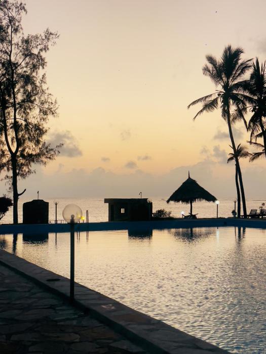 2 bedroom beachfront