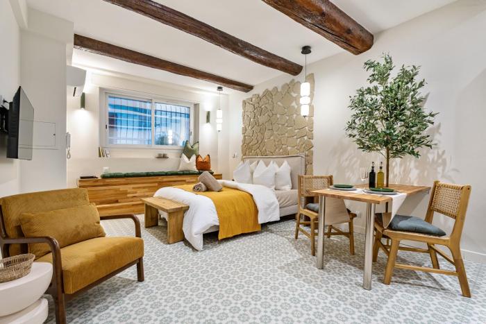 Antibes Old Town Apartment