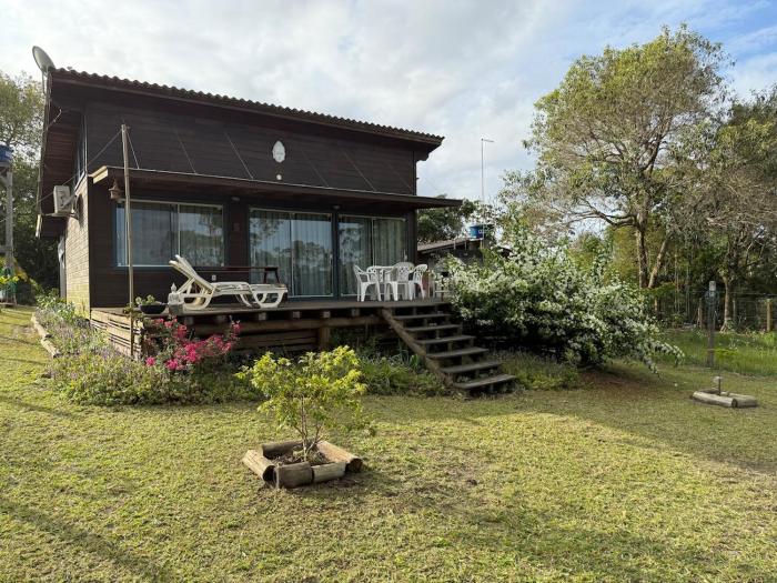 Casa na Lagoa de Ibiraquera