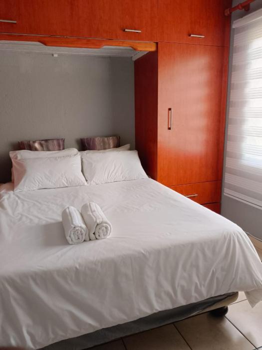 Ikhutseng Guesthouse