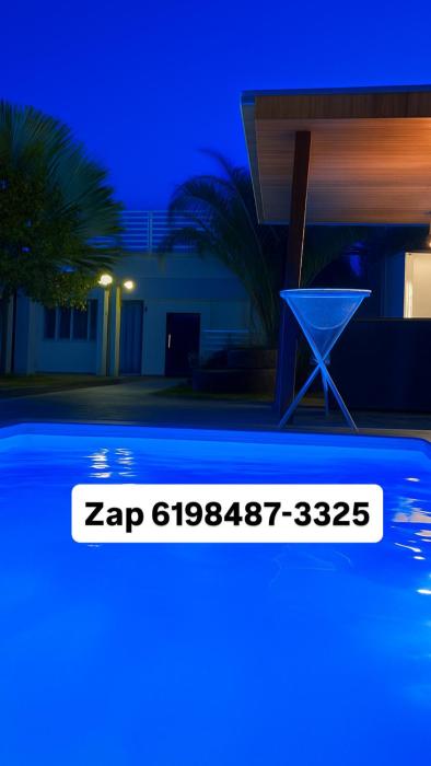 a Casa Paradisiaca lll Luxo Com Sinuca e Lavanderia com Roupa de Cama e Toalhas e Terraço com Vista à Serra de Caldas Novas e Ofurô Super Quente, Com Valores Adicionais