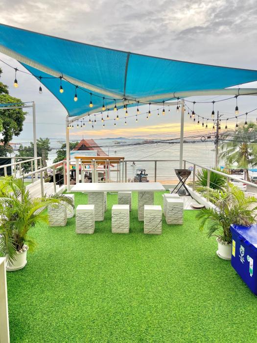 Seaview pool villa bangsaray