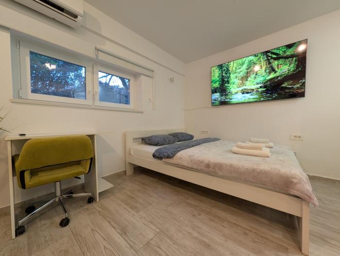 Spacious Studio w Floor Heating