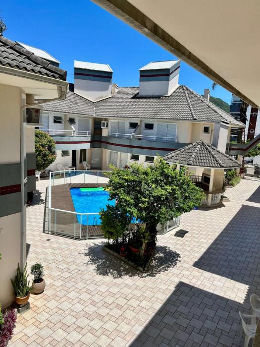Casa com piscina a 500m da praia dos ingleses gaivotas