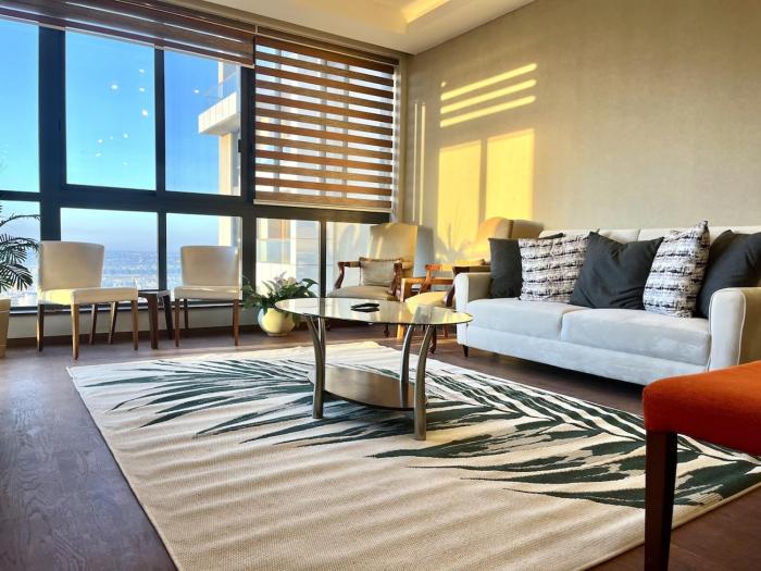 The Aeonic 2BDR Hero Apartment at Zayed byGREEN