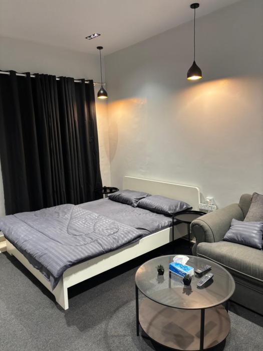 استديو بطابع هادي