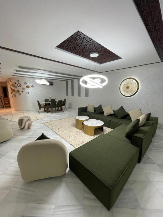 Luxury Modern Apartment City Center