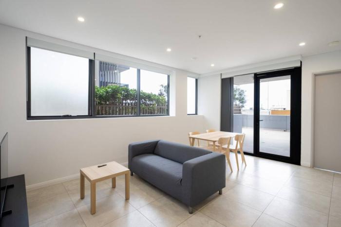 Bright 2-Bedroom Apartment in Eastgardens