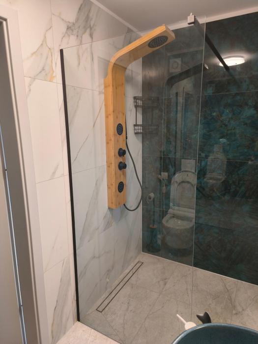 Reduced prices, furnished room, minimum 1 month