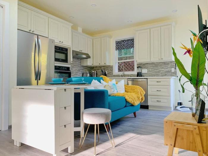 Marbella Lane Cozy 2BR Studio Duplex Home