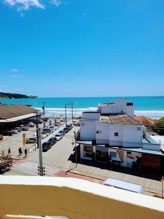 code 162 - Apartment Praia de Bombas - sea view