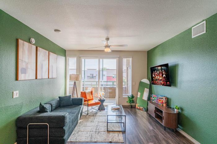 Westgate Area Balcony Pool Gym Parking WD