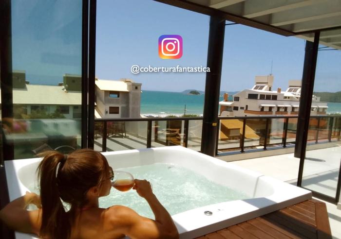 Cobertura fantástica apenas 70 metros da praia