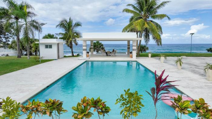 Oceanfront Escondido Bay Laguna Beach