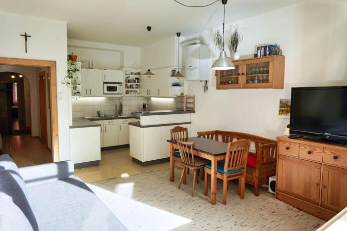 Old Town Central Apartment