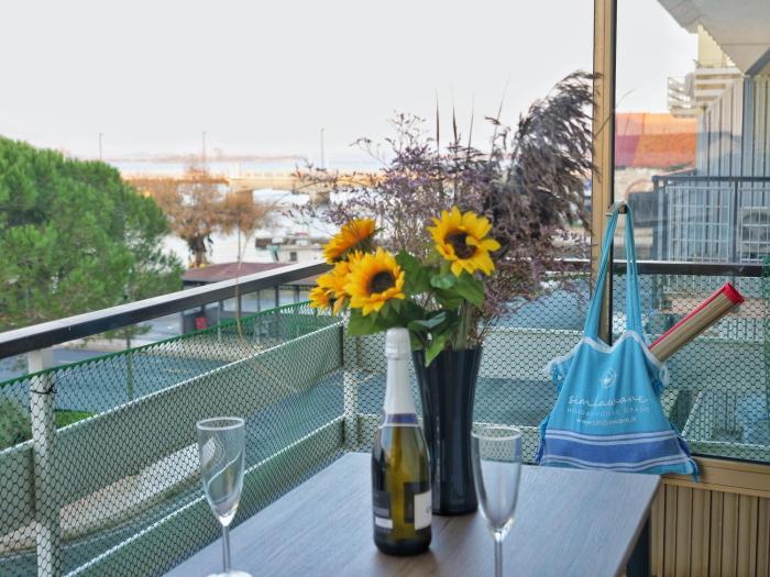 Laguna Gaddi - trilocale vista laguna e posto auto