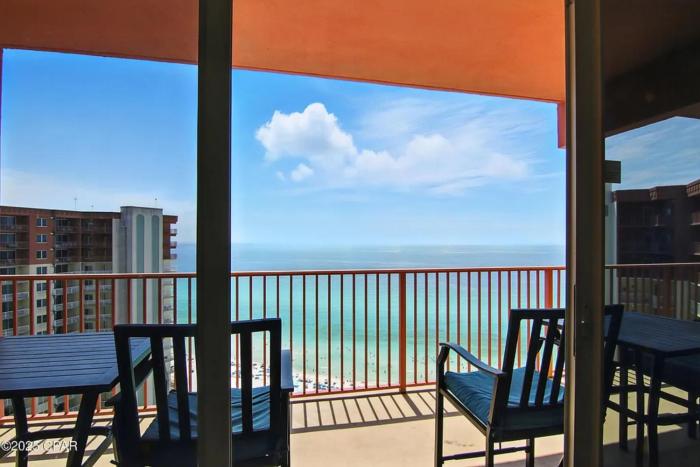 Shores of Panama 2212 | Sea You Soon