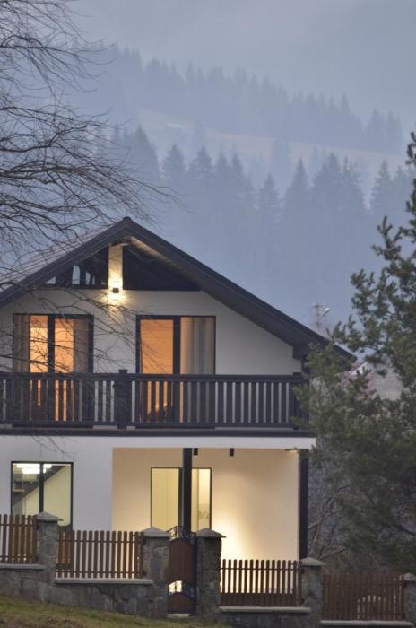 Дім Співучої Ріки