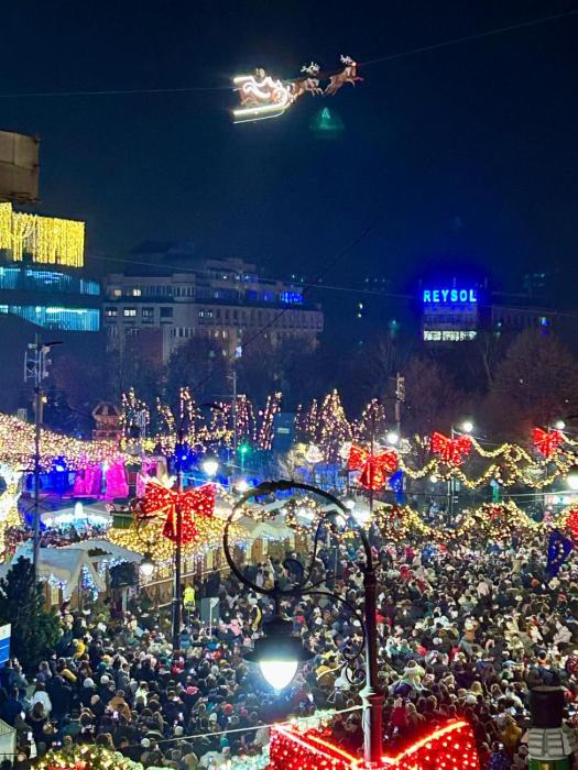 Window to the Christmas market