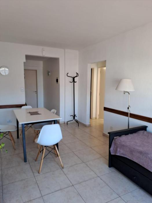 A 2 cuadras de la playa - Zona plaza colon - Luminoso y comodo