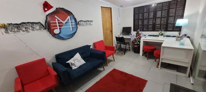 Casa térrea a 1km da praia com ar condicionado