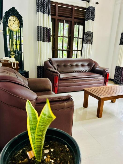 Liora Home 4BR Private Villa Walk to Kabalana Surf Beach