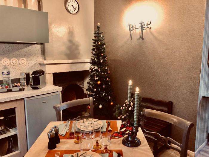 Les Fleurs De Lys, SuitesAppart , Entrée et Terrasse Privée Proche de la Mer