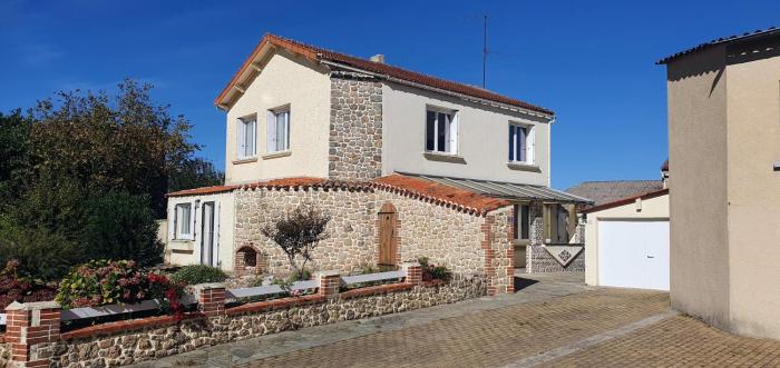 Le Marsiluga Maison 12 pers à 6 min du Puy du Fou