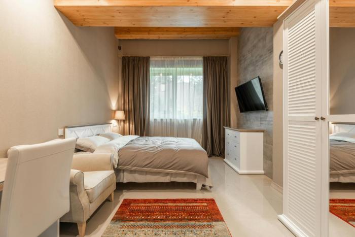 Hotel De Seven Inn Near IGI Airport New Delhi