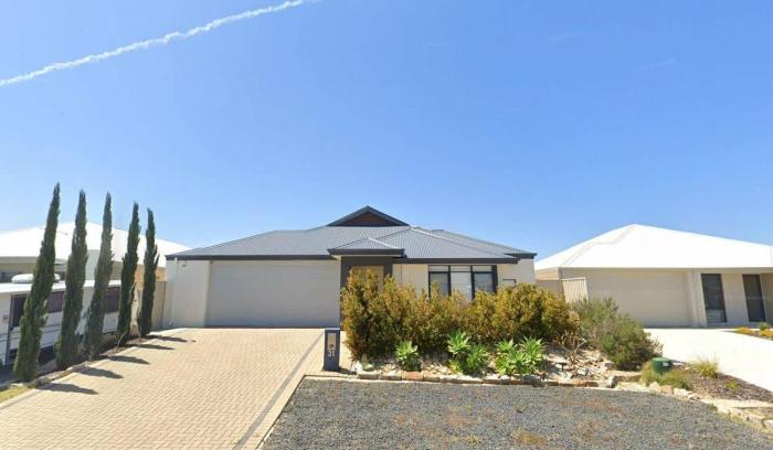 31 Kids Coast & Chill - 4BR Parking & Theatre Rm