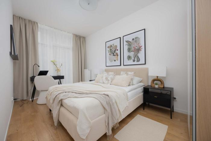 Apartment Krochmalna Browary Warszawskie with Air Conditioning and Parking by Renters Prestige