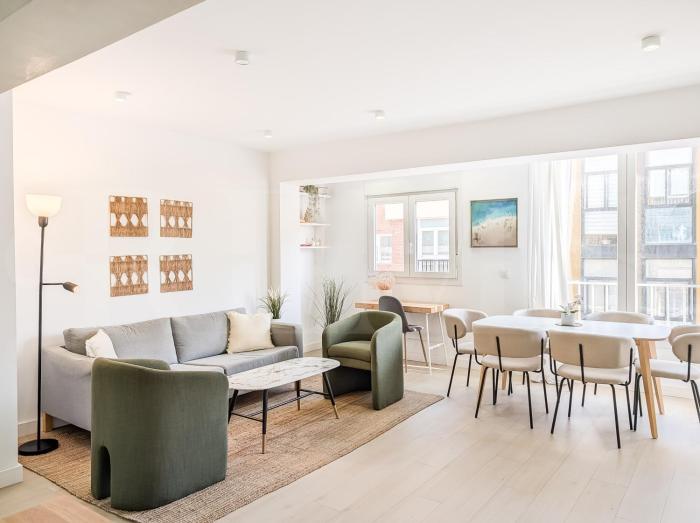 Spacious and modern gem in the center REMS