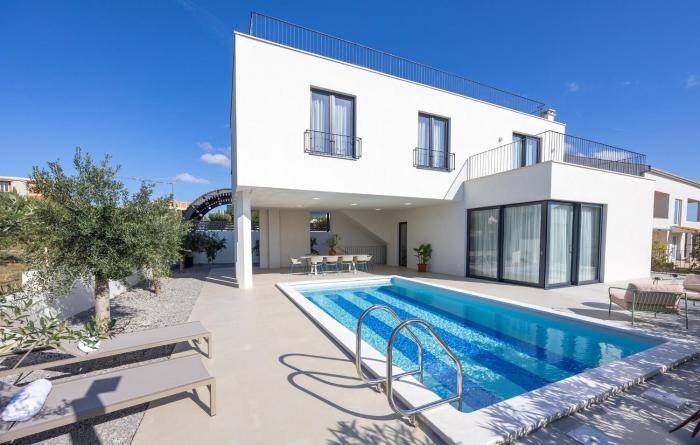 Cozy Home In Rogoznica With Private Swimming Pool, Can Be Inside Or Outside