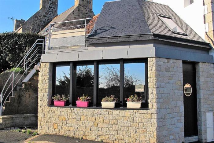 Maison 3 étoiles SUPERBE VUE MER darchitecte et de charme à PLOUMANACH - Réf 318