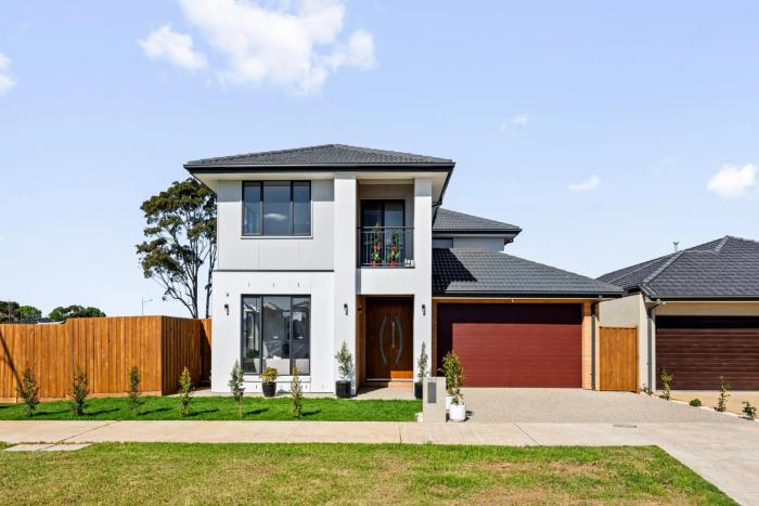 Spacious 5BDR Family Haven in Melbourne