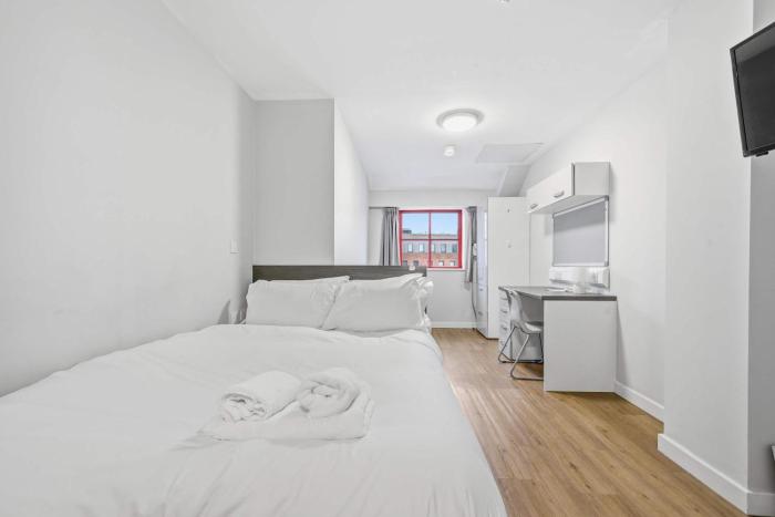 Cosy Budget Double Studio in Central Nottingham