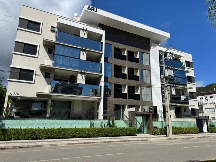 Ilumini Residence - Apto Frente Rua na Avenida Principal na Praia de Palmas