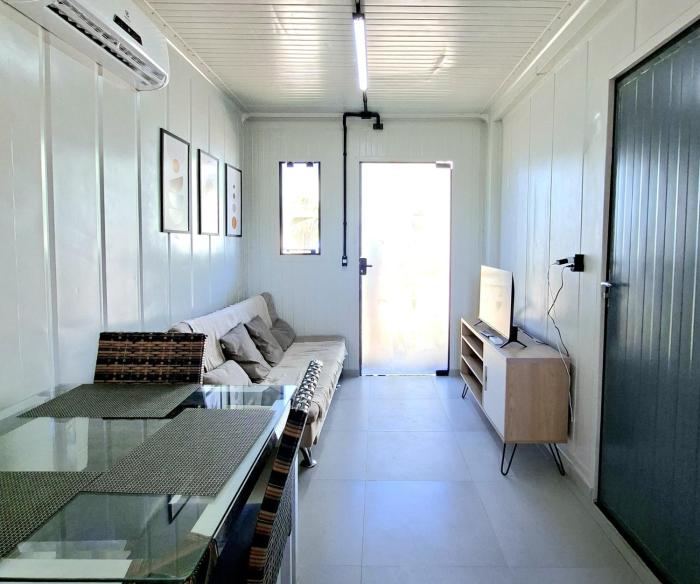 Container Home na Praia do Campeche até 3 pessoas com ar condicionado