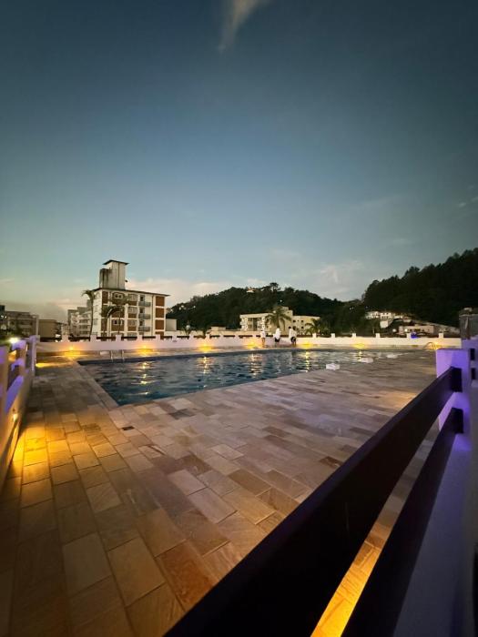 Apartamento Serra Negra no Centro com Piscina