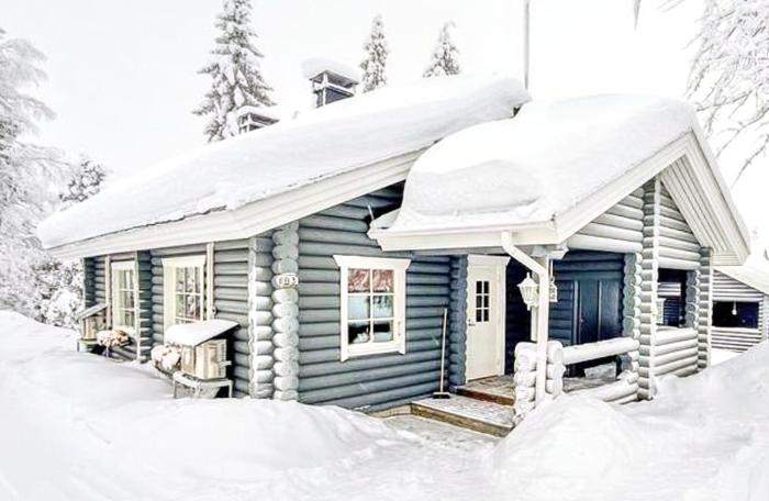 Rukan Havu - Ski-in cabin with sauna & fireplace, 100m to slopes
