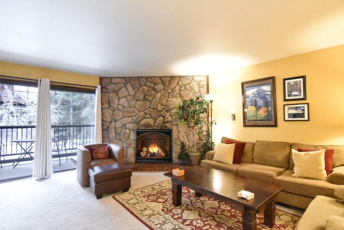 Park Place Torreys Peak Condo: Ski-In, Downtown Breck